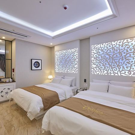 Dubai Hotel Gwangju Metropolitan City Exteriör bild