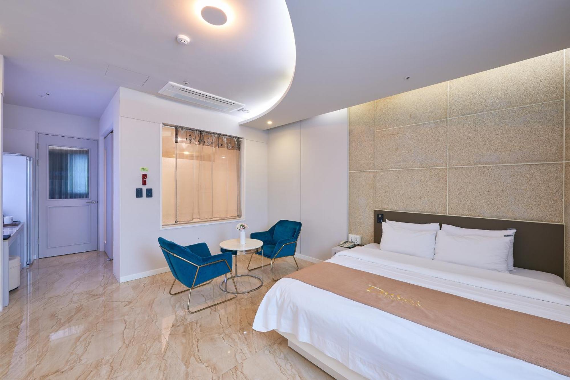Dubai Hotel Gwangju Metropolitan City Exteriör bild