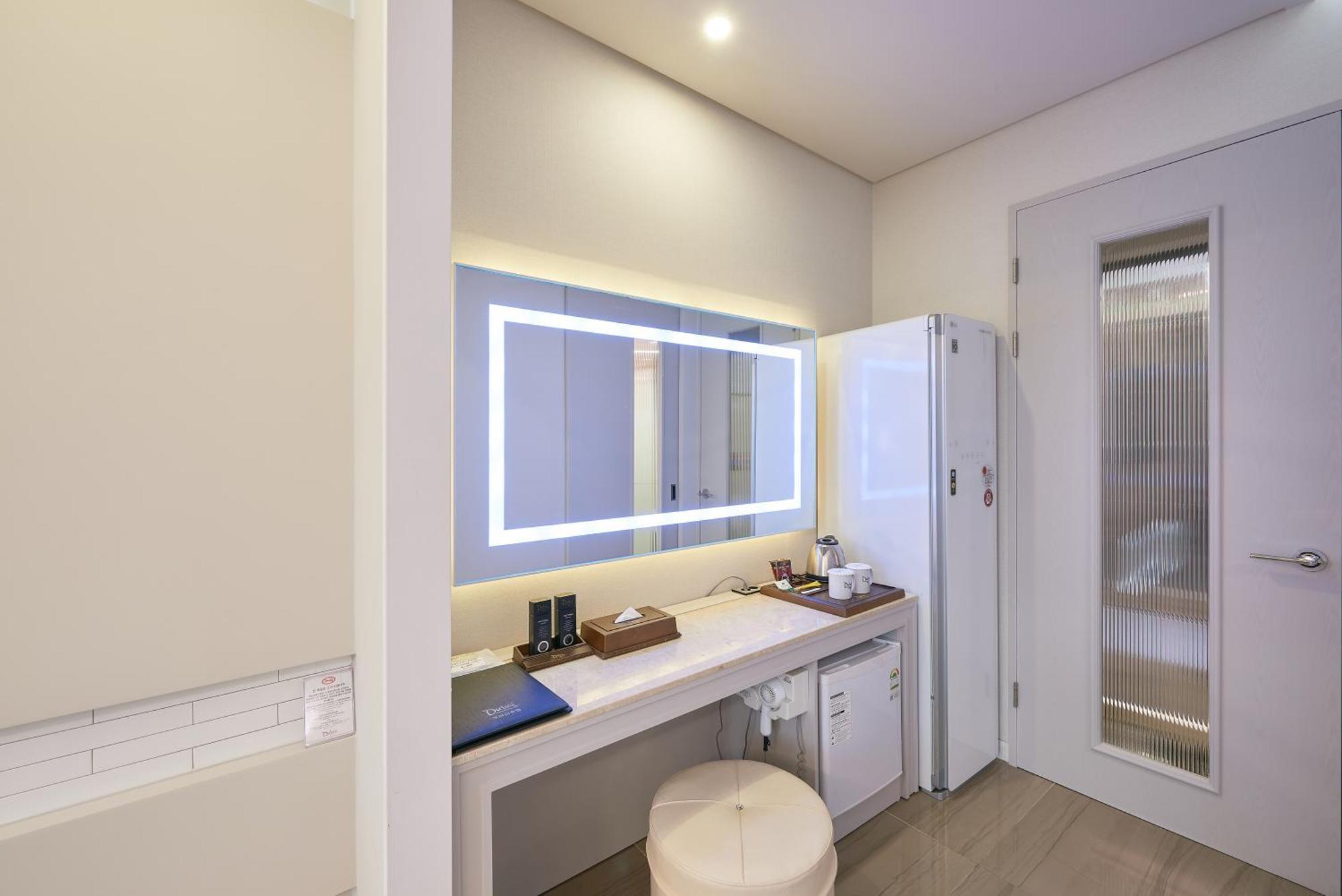 Dubai Hotel Gwangju Metropolitan City Exteriör bild