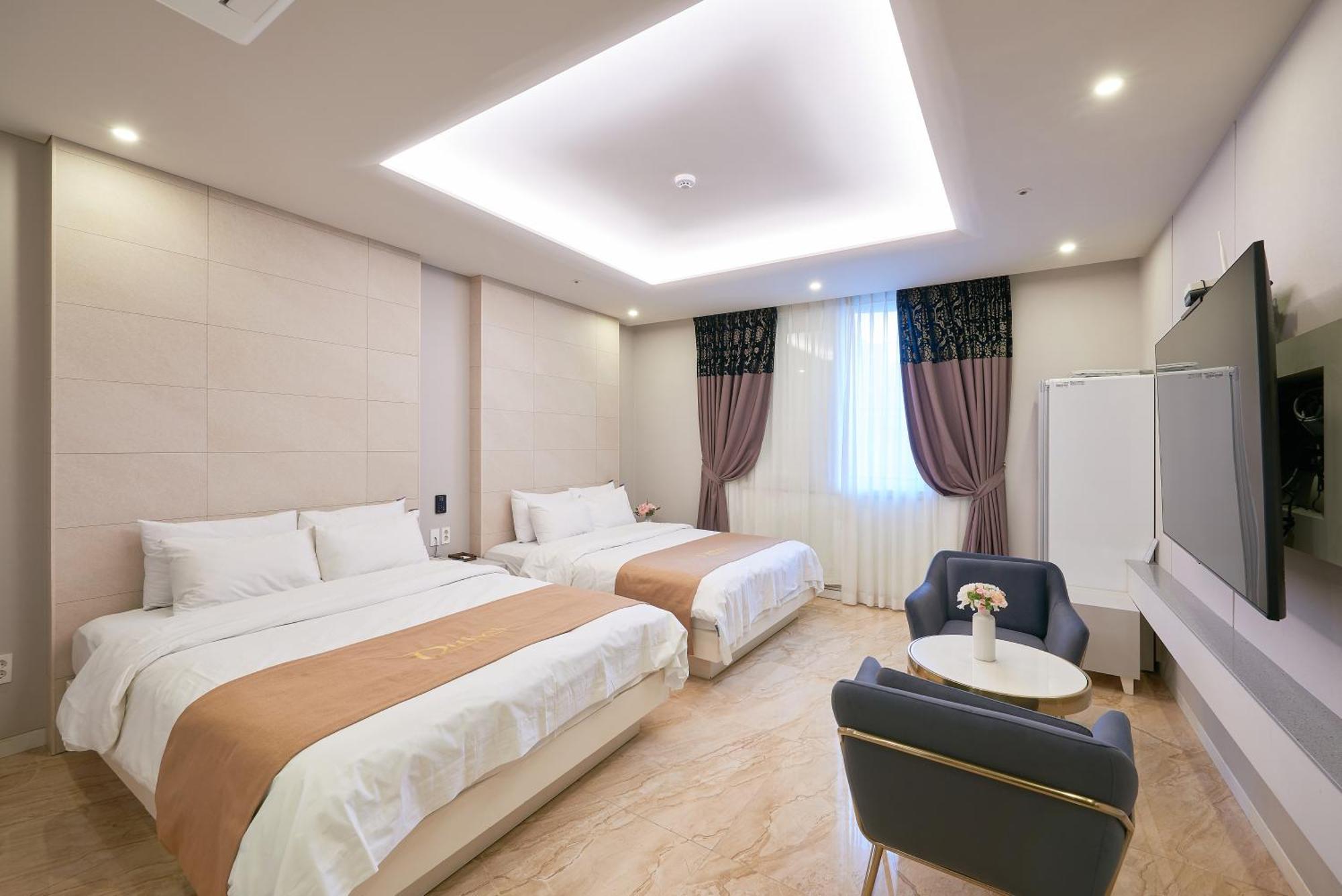 Dubai Hotel Gwangju Metropolitan City Exteriör bild