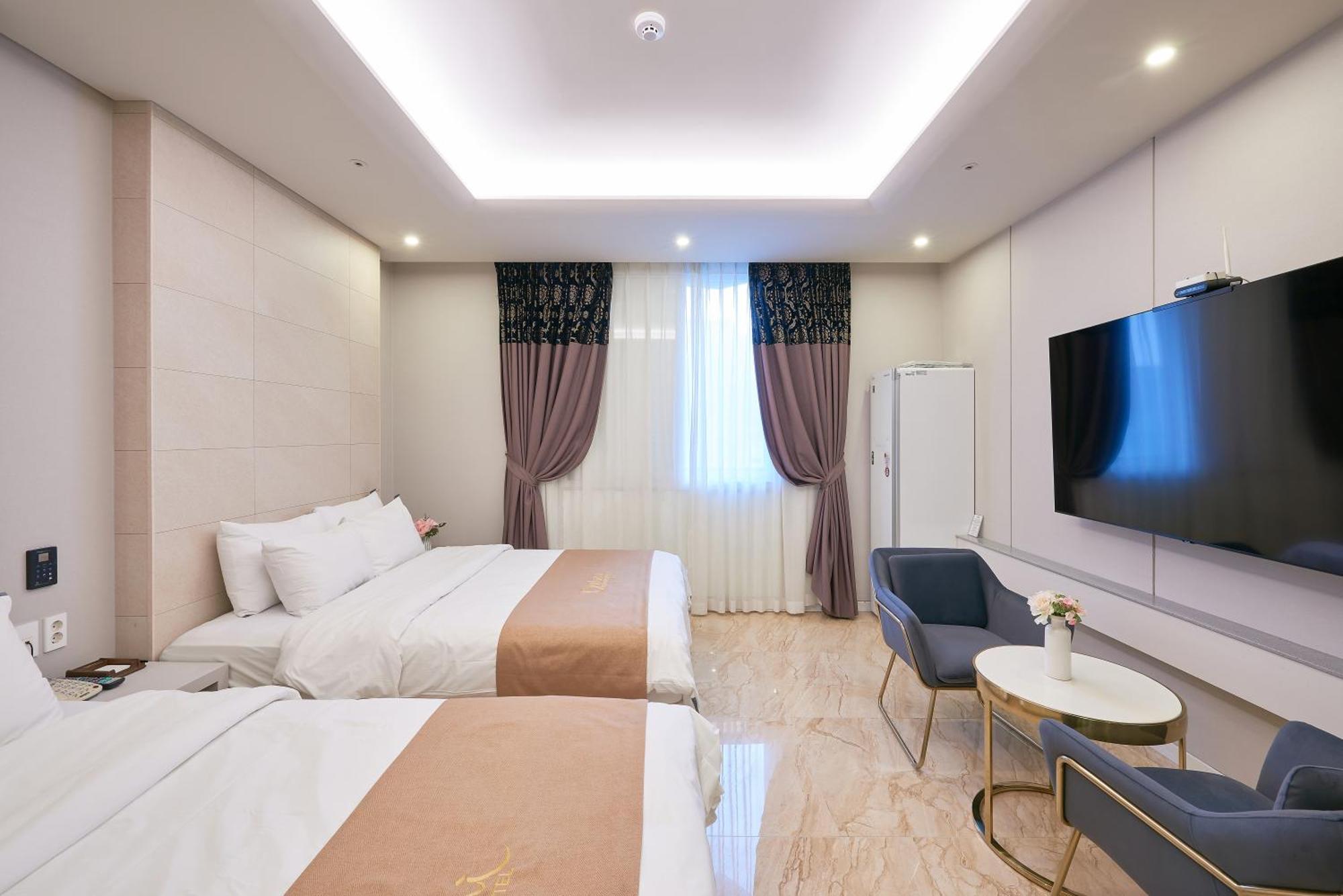Dubai Hotel Gwangju Metropolitan City Exteriör bild